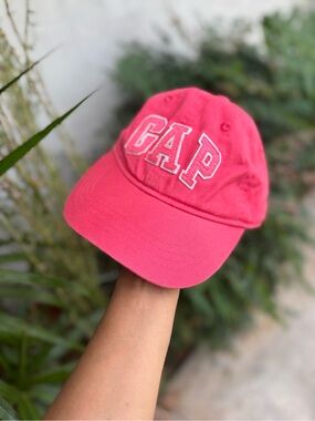 GAP Coral Pink Embroidered Logo Cap
